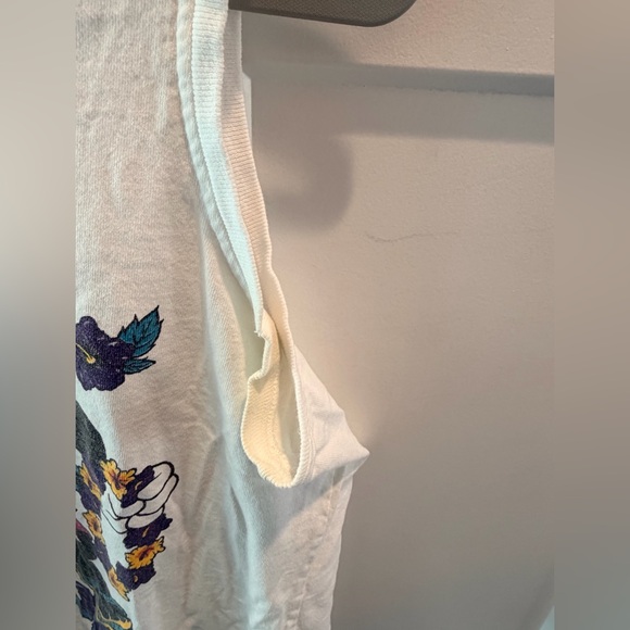 Vintage Disney Mickey Minnie Hawaiian Graphic Crop Tank Top medium - Picture 2 of 9